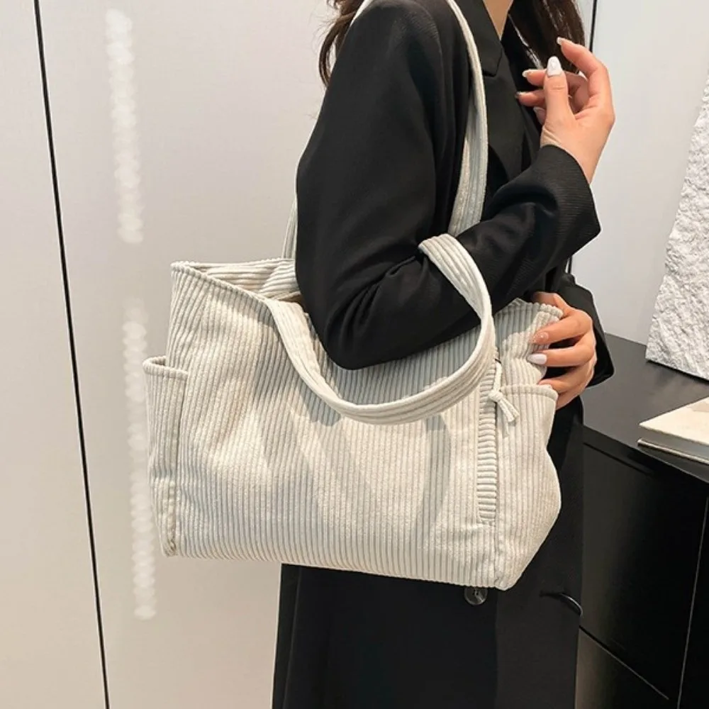 

Large Capacity Casual Corduroy Handbag Shoulder Strap with Zipper Closure Leisure Shoulder Bag Fashion Solid Color