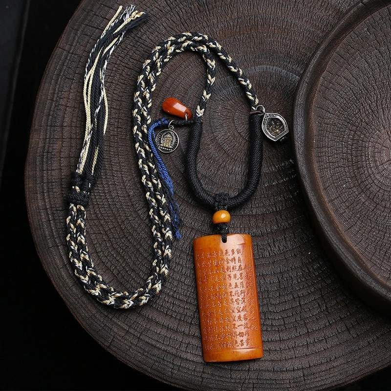 

Wenzai Returned Bone Carving Prajna Paramita Heart Sutra Pendant Plaque Pendant Sweater Chain Braided Rope Necklace