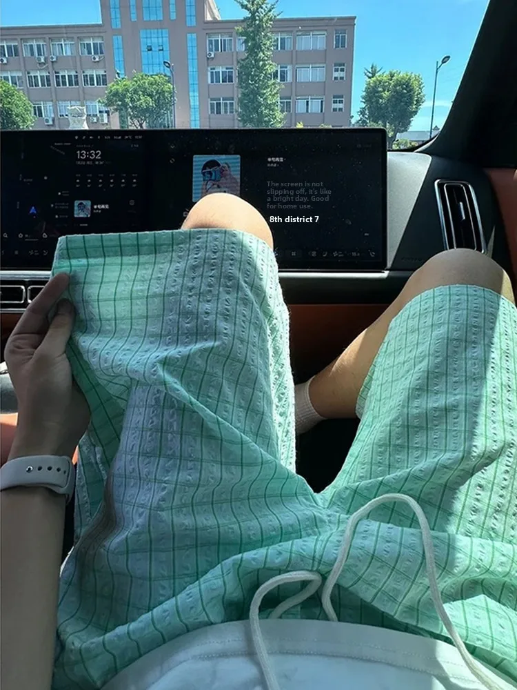 

Mint Green Bubble Ice Silk Plaid Men's Shorts Quick Dry Beach Pants American Style Sport Five-Quarter Length Trousers