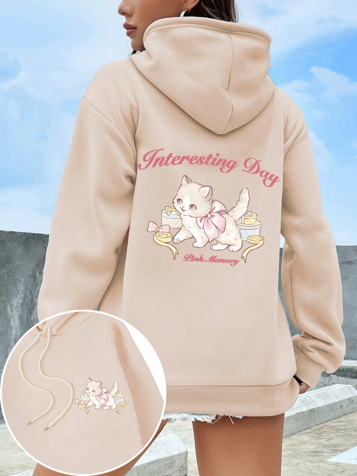 

Элегантный маленький кот, интересный дневной дизайн, женская толстовка, модная флисовая толстовка с капюшоном, осенние толстовки с карманами Y2K, разноцветная мягкая уличная одежда