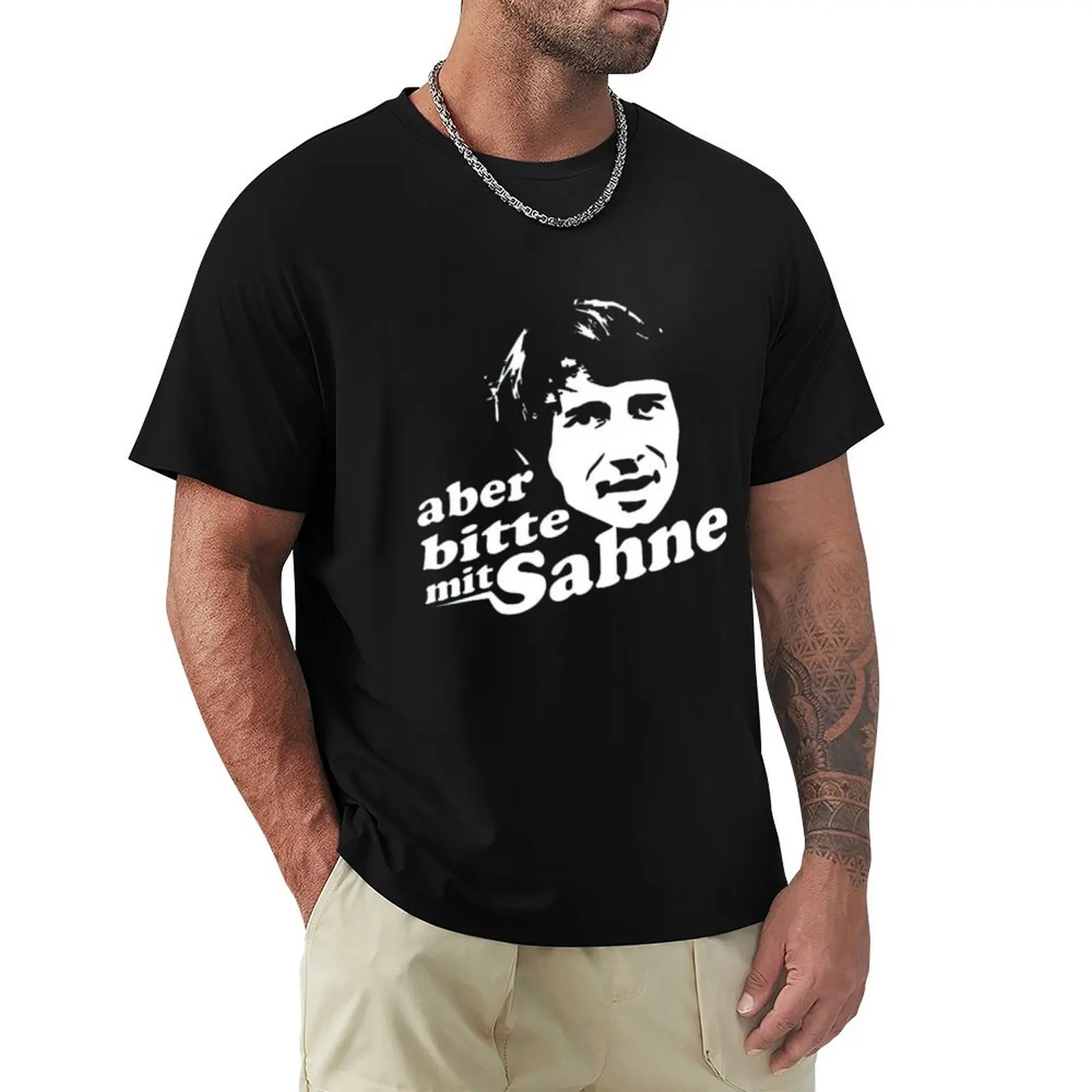 Udo Jürgens, descansa en paz - Camiseta clásica, básica y casual de Udo Jürgens - Aber Bitte Mit Sahne