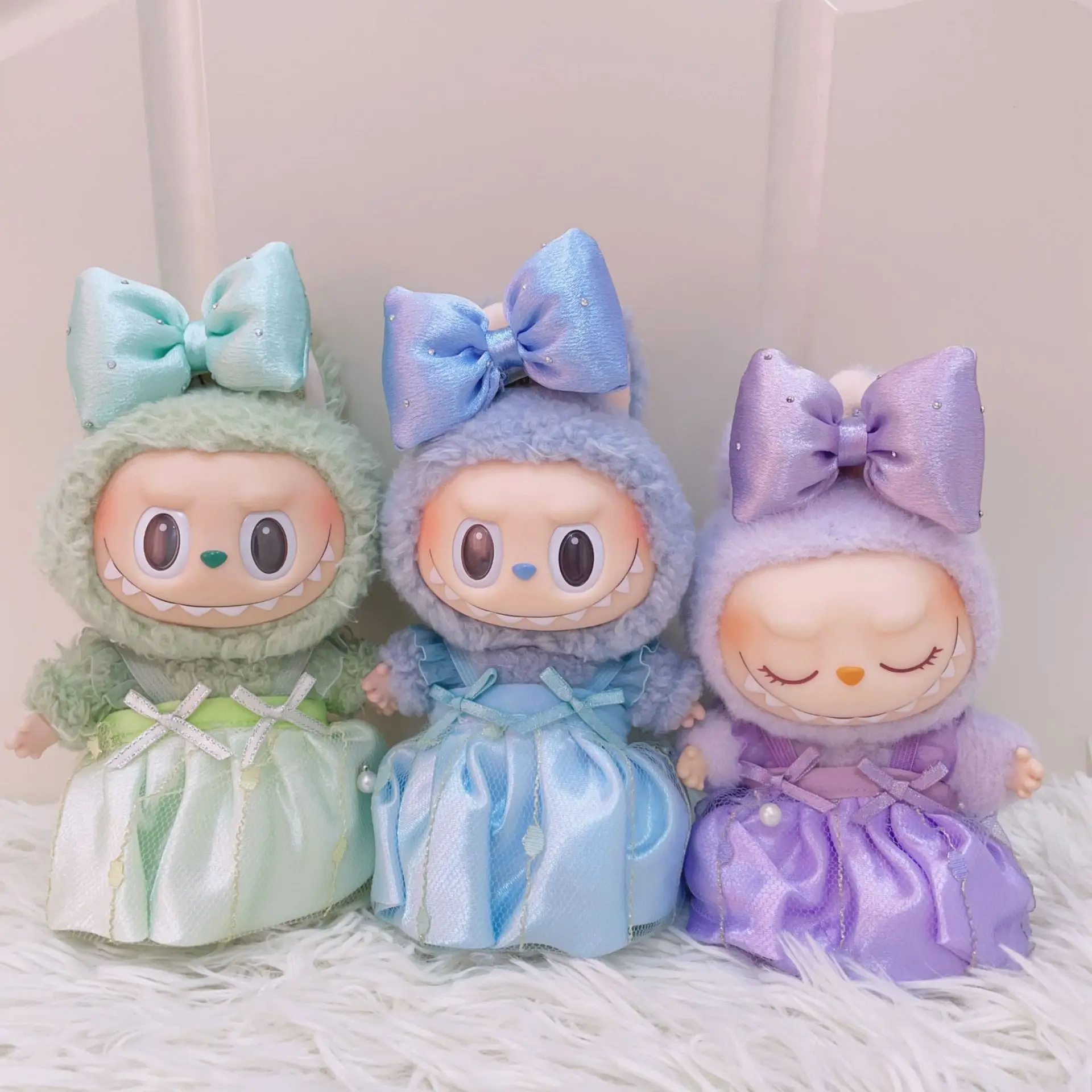 

Labubu Clothes Keychain Doll Clothes Bowknot Sequin Colorful Skirt labubu Doll Clothes Summer Skirt Set Best-selling