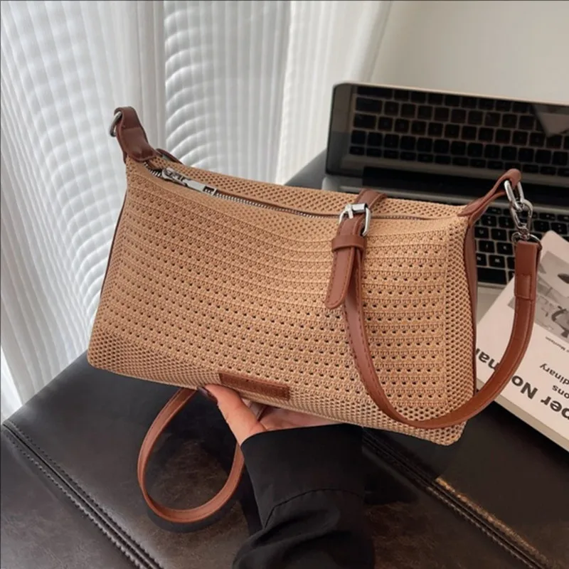 

2025 New Fashion Handmade Knitted Women Beach Shoulder Bag Casual Versatile Boho Chic Handbag Retro Square Crossbody Purse