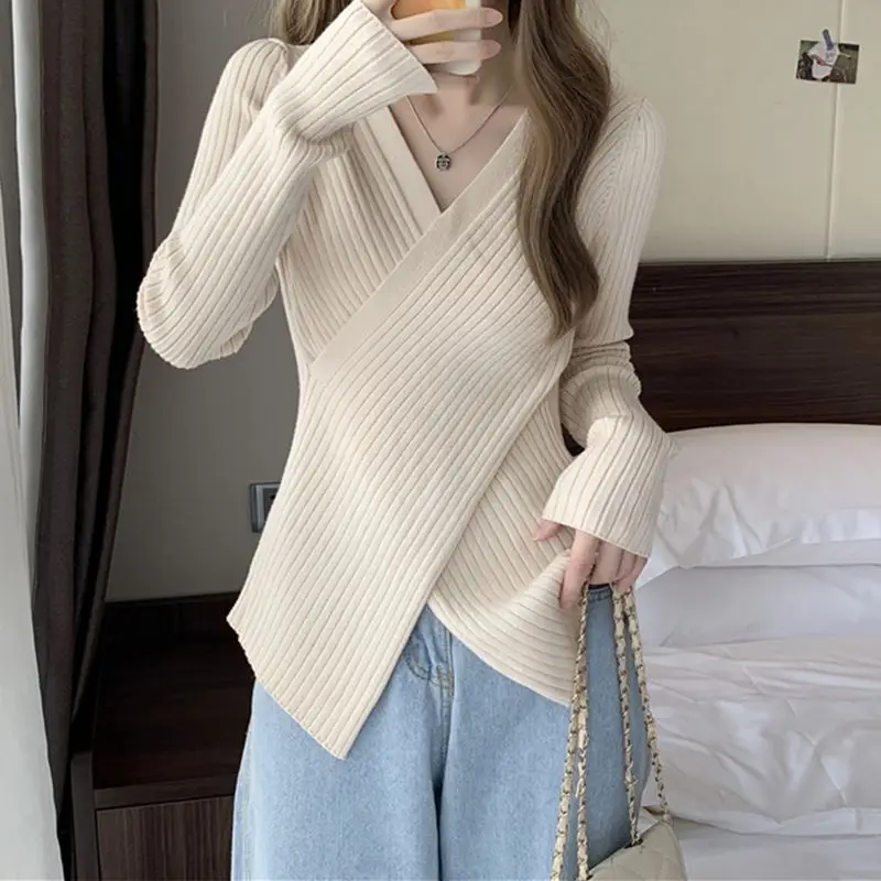 

Fashion V-Neck Solid Color Asymmetrical Blouses Women's Clothing 2023 Autumn Winter Loose Knitted Casual Tops Irregular Shirts