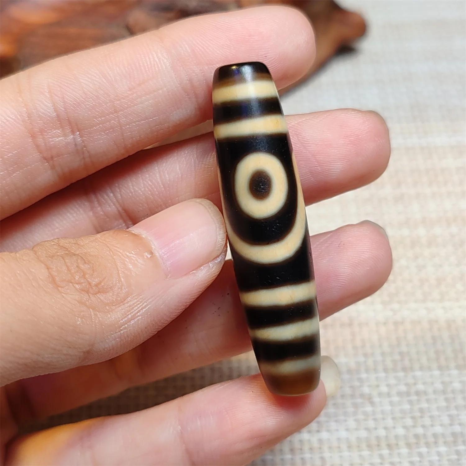1pcs/lot Famous Taiwan craft Shangken  yellow two-eyed dzi Weathering lines rare Collectible diy Necklace pendant Accessories