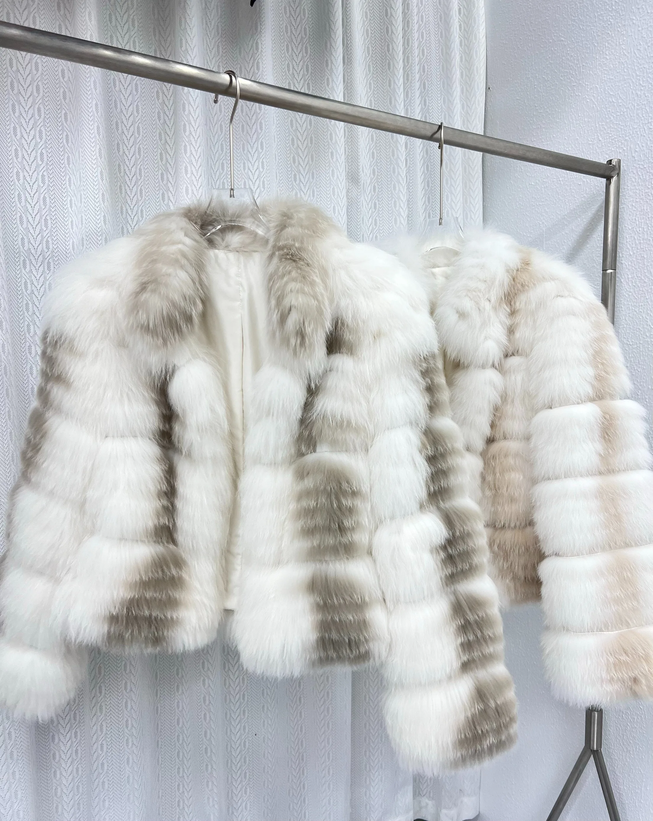 

Hot-selling imported striped Real Fox Fur women's jacket fashion new Autumn winter Thick Warm Real Fur Luxury Outerwear