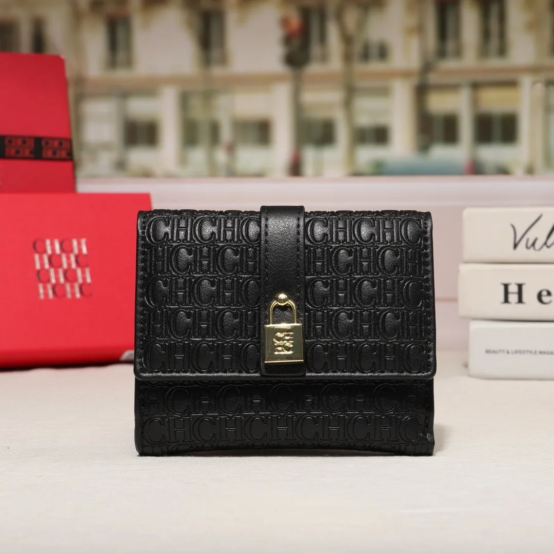 

Women's Crossbody-Bag Made of Cherry-Patterned Leather Boasting Casual Paris High-End Modern Daily Style