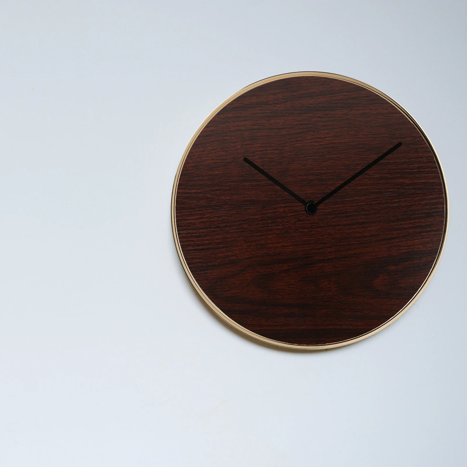 

Retro Wooden Grain Clock Dial Replacement Round Blank for DIY Wall Watch Faces Sturdy Durable Smooth Surface Modern Simple