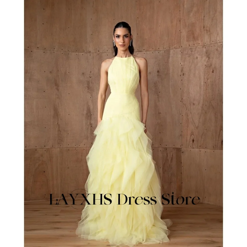 

LAYXHS Изысканные желтые вечерние платья с лямкой на шее, трапециевидные платья из тюля с многоуровневыми рюшами длиной до пола, платья для выпускного вечера по индивидуальному заказу فساتين سهرة