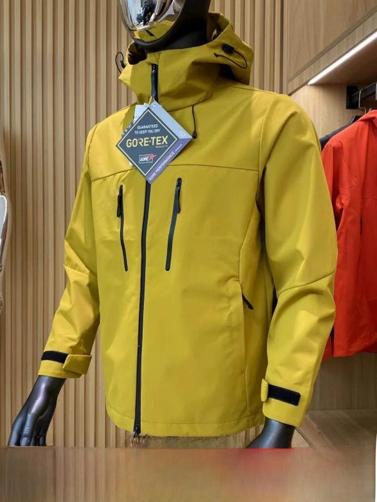 

Outdoor Men's Softshell Jacket Windproof Waterproof New Spring 2025 Fashionable Youth Standard Fit Daily Wear Zipper Closure