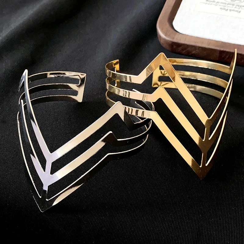 Vintage Simple Upper Arm Bracelet For Women Trendy Geometric Water Drop Shape Bangles Adjustable Party Wedding Jewelry Gifts