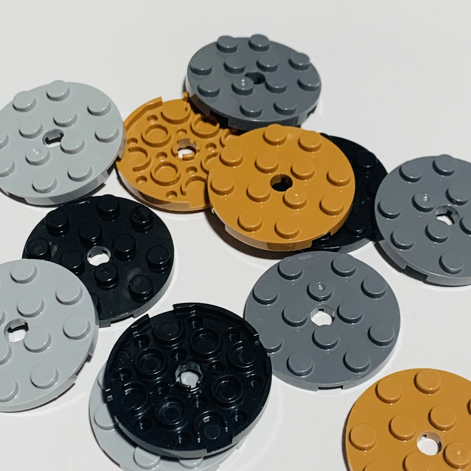 10pcs Building block part 60474 is compatible with 4x4 circular toy accessories
