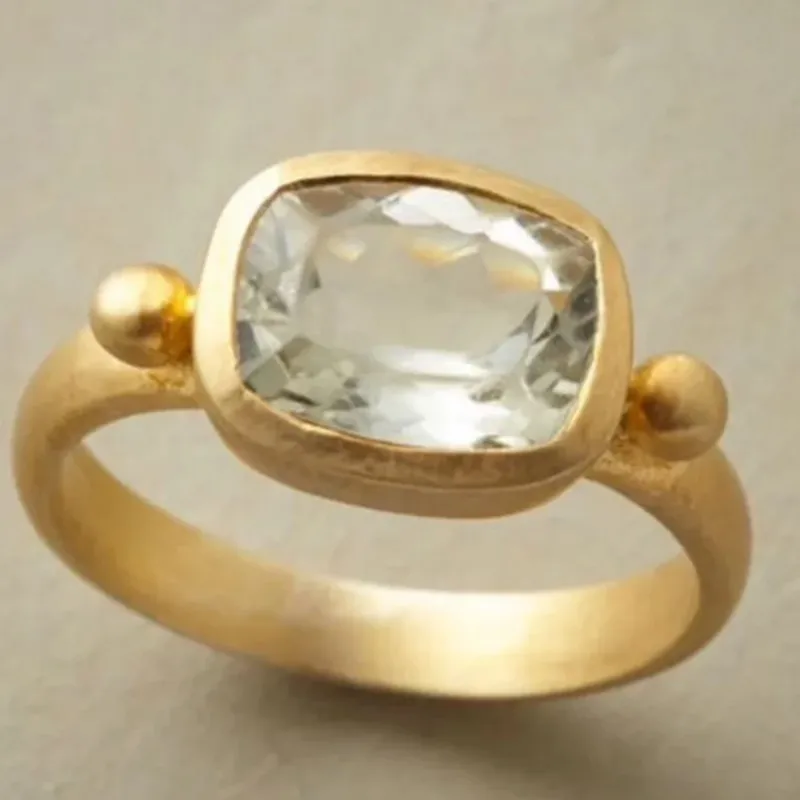 Ksra Mode geometrische exquisite Goldfarbe eingelegt Zirkon Ring für Frauen minimalist ischen persönlichen trend igen Schmuck