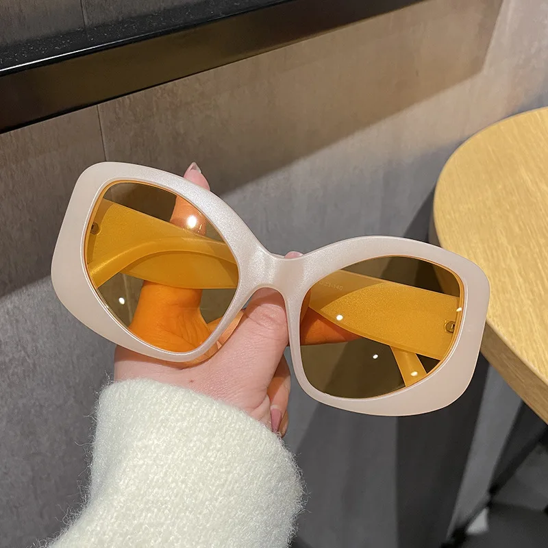 9 Colors Modern Cat Eye Classic Sunglasses Women Gorgeous Oversized Sun Glasses For Spring Outdoor Driving Holiday Shades