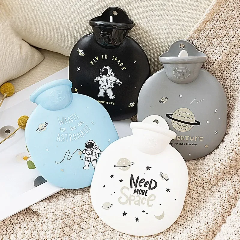 

2021, мультяшная грелка для рук, мини-сумки для бутылок с горячей водой, портативная грелка для рук, карман для девочек, сумки для бутылок с горячей водой для ног