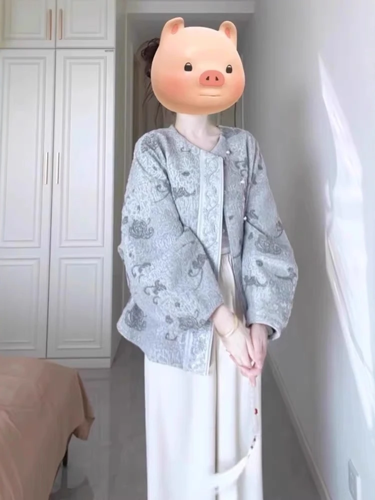 

Новый китайский джет большого размера с пуговицами, винтажная женская верхняя одежда Long Sve с вышивкой на осень