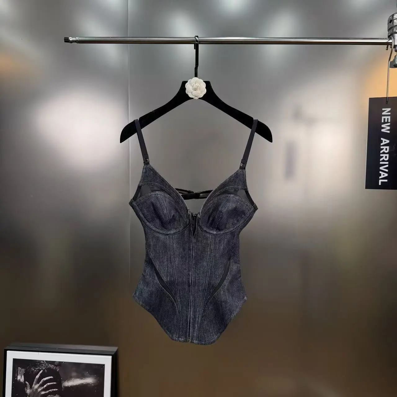 

2025 Early Autumn Fashion Vintage Stylish Dark Blue Patchwork Mesh Slim-Fit Waist Denim Patchwork Camisole