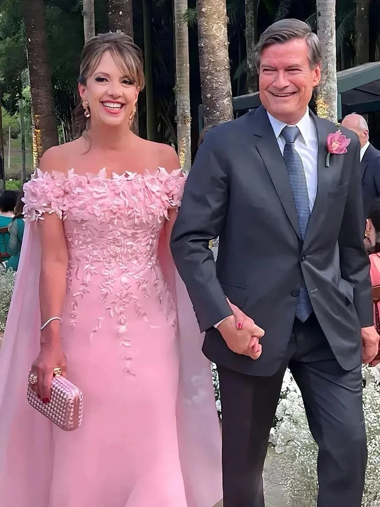 

2025 Elegant Pink Mother Of The Bride Dress 3D Floral Appliques Off The Shouder Long Wedding Guest Dress Robe De Soriee