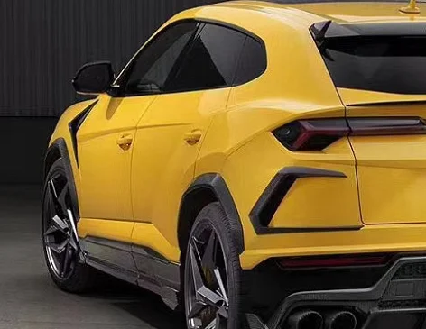 100% Dry Carbon Fiber Body bumper Kit For Lamborghini URUS T Style Carbon fiber Side skirt