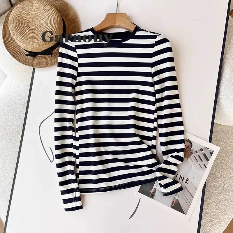 Garaouy Women T-shirts Top Slim Fit Striped Long Sleeve Casual Tees Shirts for Fall Streetwear 2024