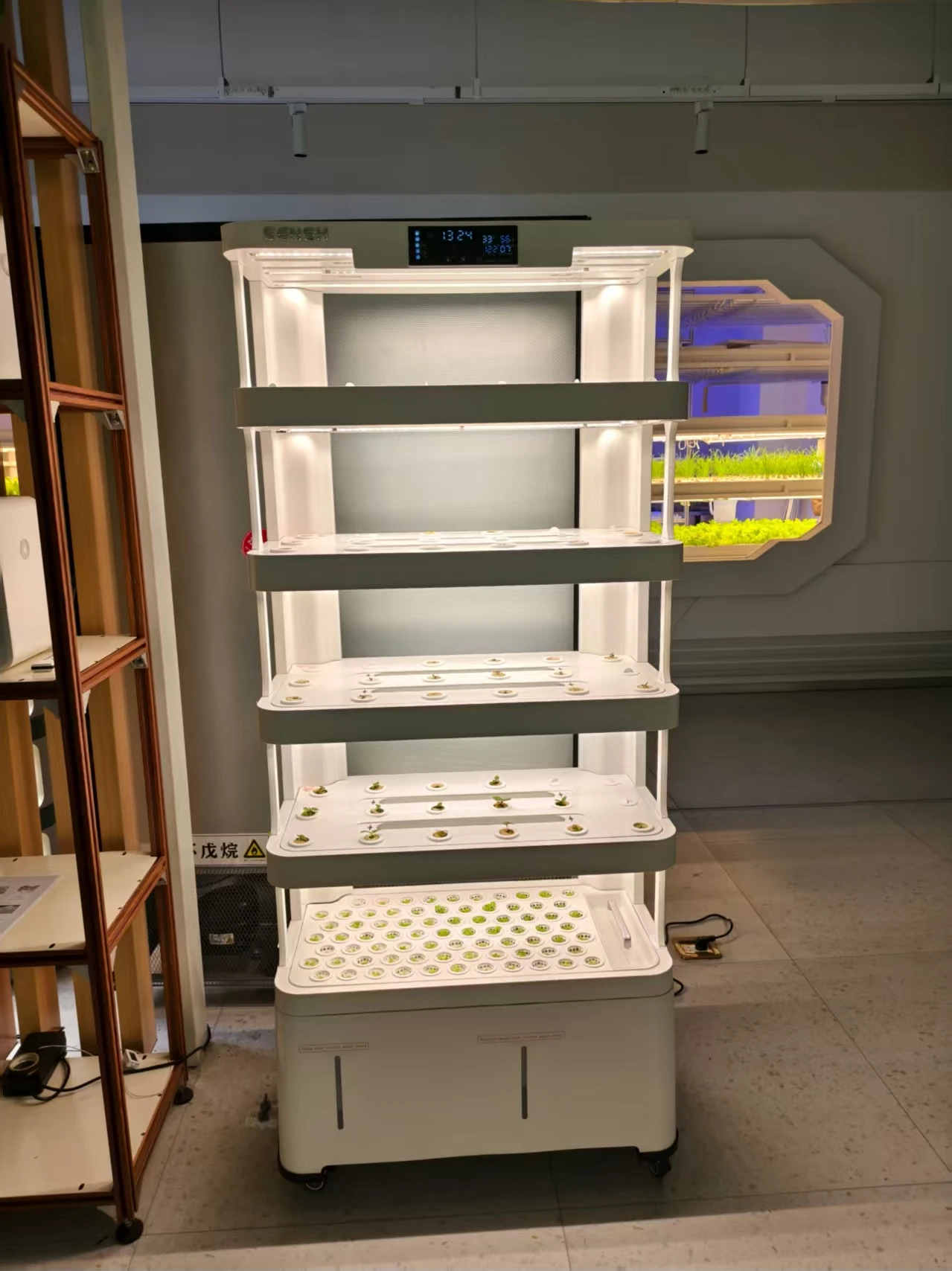 آلة زراعة وزراعة الشتلات ذات سعة كبيرة آلة متكاملة للزراعة المائية الذكية - أ