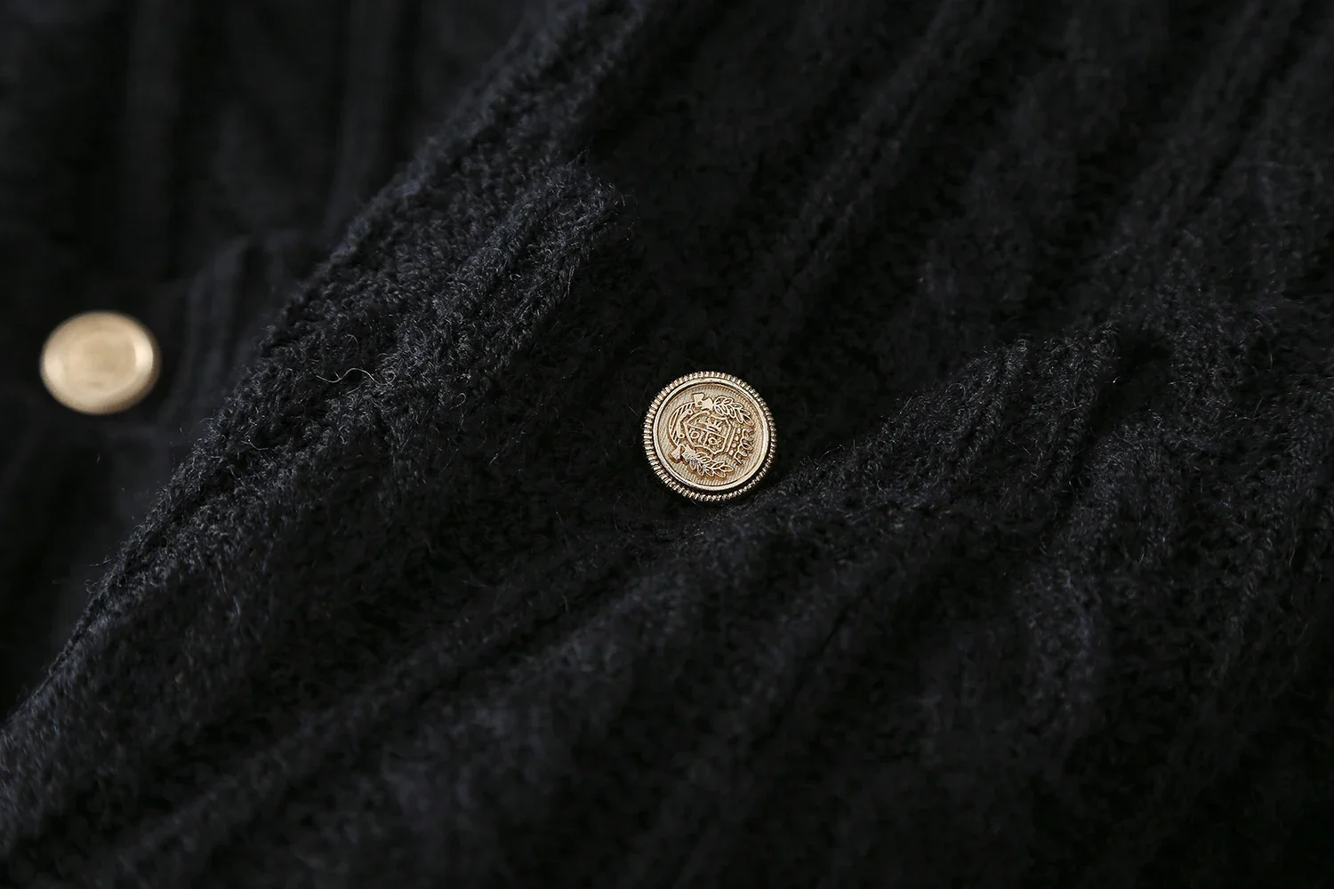 Ethereal MD 2024 new style of Women\'s casual small fragrant wind thousand gold wind wool loop yarn short knitted cardigan coat