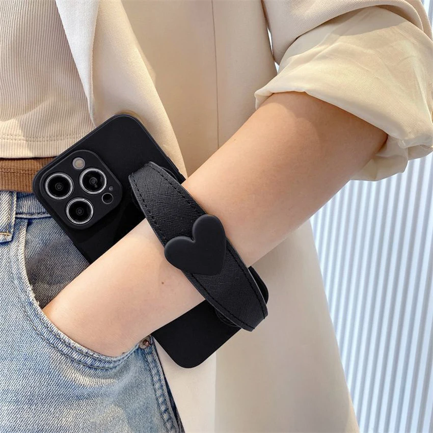 아이폰 16 15 14 13 Pro 12 11 Max Plus 16Pro 브라켓 폰 케이스 가죽 크로스바디 소프트 15Pro 커버 러브 손목 스트랩 폰 케이스