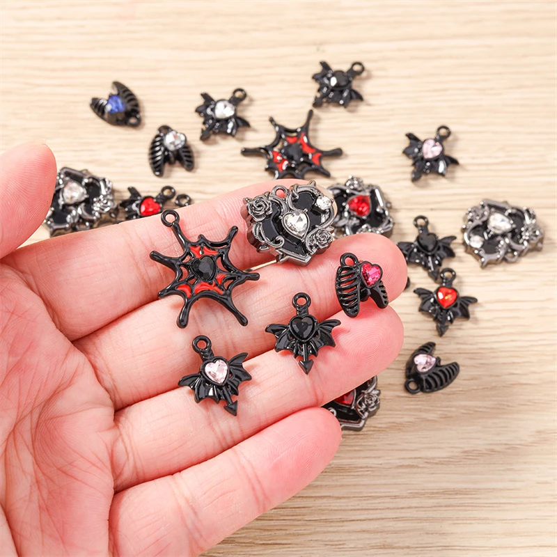 5 Stück Niedliche Kristall-Metall-Herzanhänger mit Flügeln für Schmuckherstellung, Ohrringe, Anhänger, Halsketten, Armbänder, DIY-Bastelzubehör – Detail 2