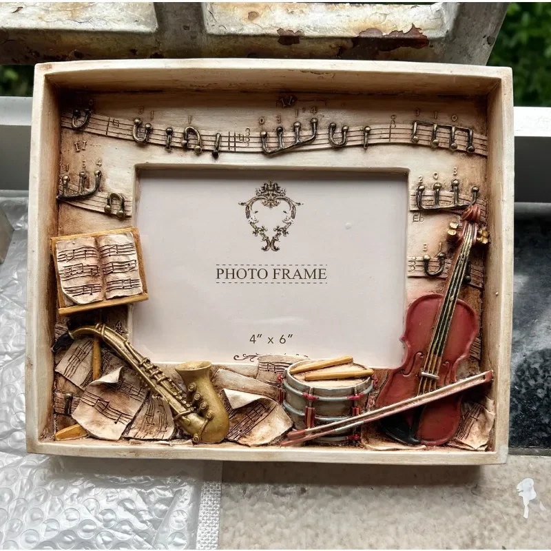 

Musical Instrument Sheet Resin Crafts Embossed Creative Retro Music Series Photo Frame Ornament Home Decoration Gifts