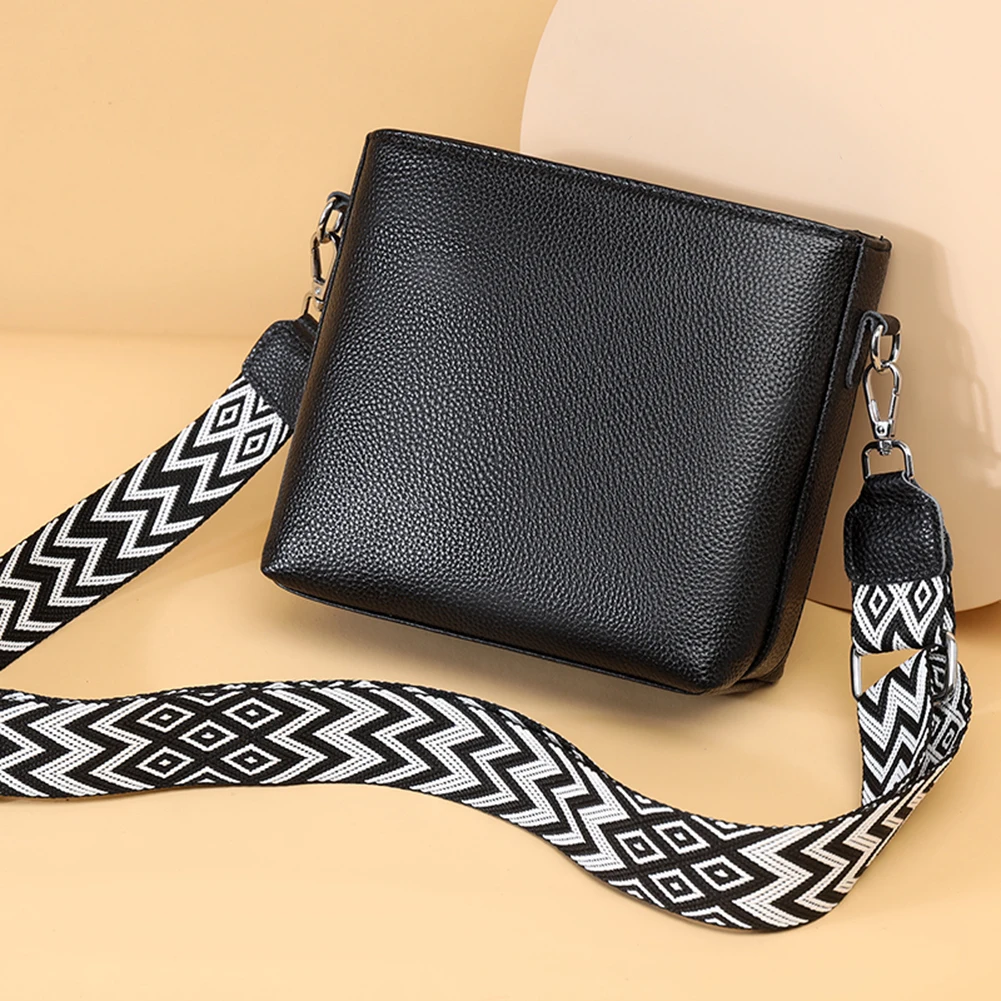Echte Leder-Schultertasche Weiche Designer-Tragetasche mit Gitarrengurt Vintage Bucket Bag Umhängetasche für Damen