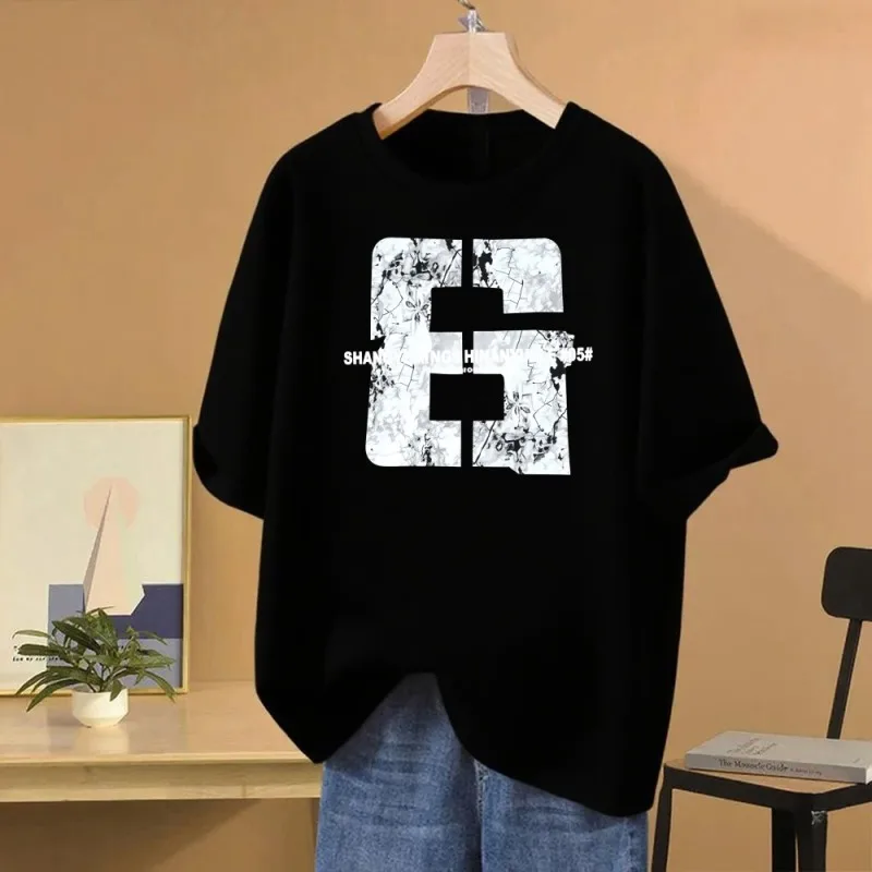 طباعة حروف نسائية فضفاضة من القطن بأكمام قصيرة على طراز جرافيتي عصرية بطباعة حروف معدنية مناسبة للربيع والصيف