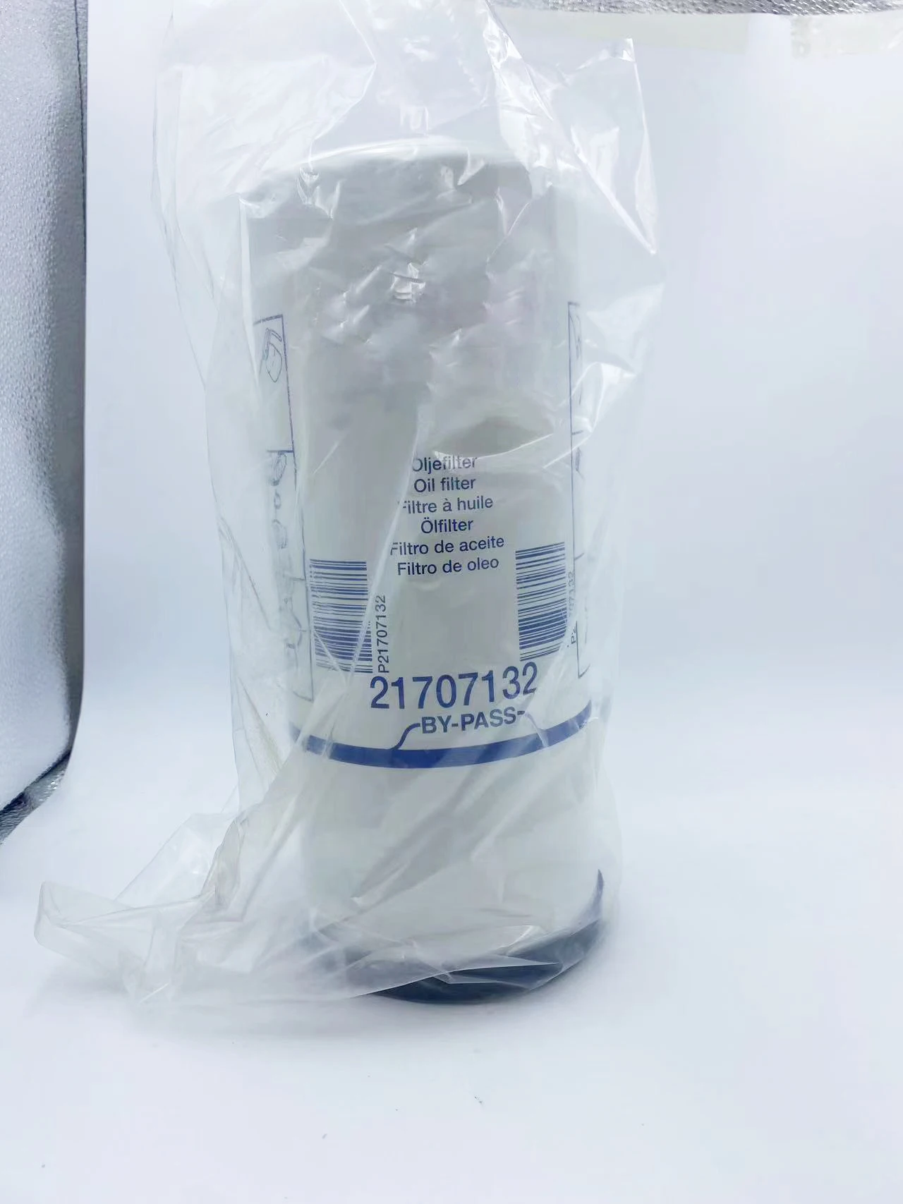 

High-quality Trucks Oil Filter 21707132 For Excavator Diesel Filters