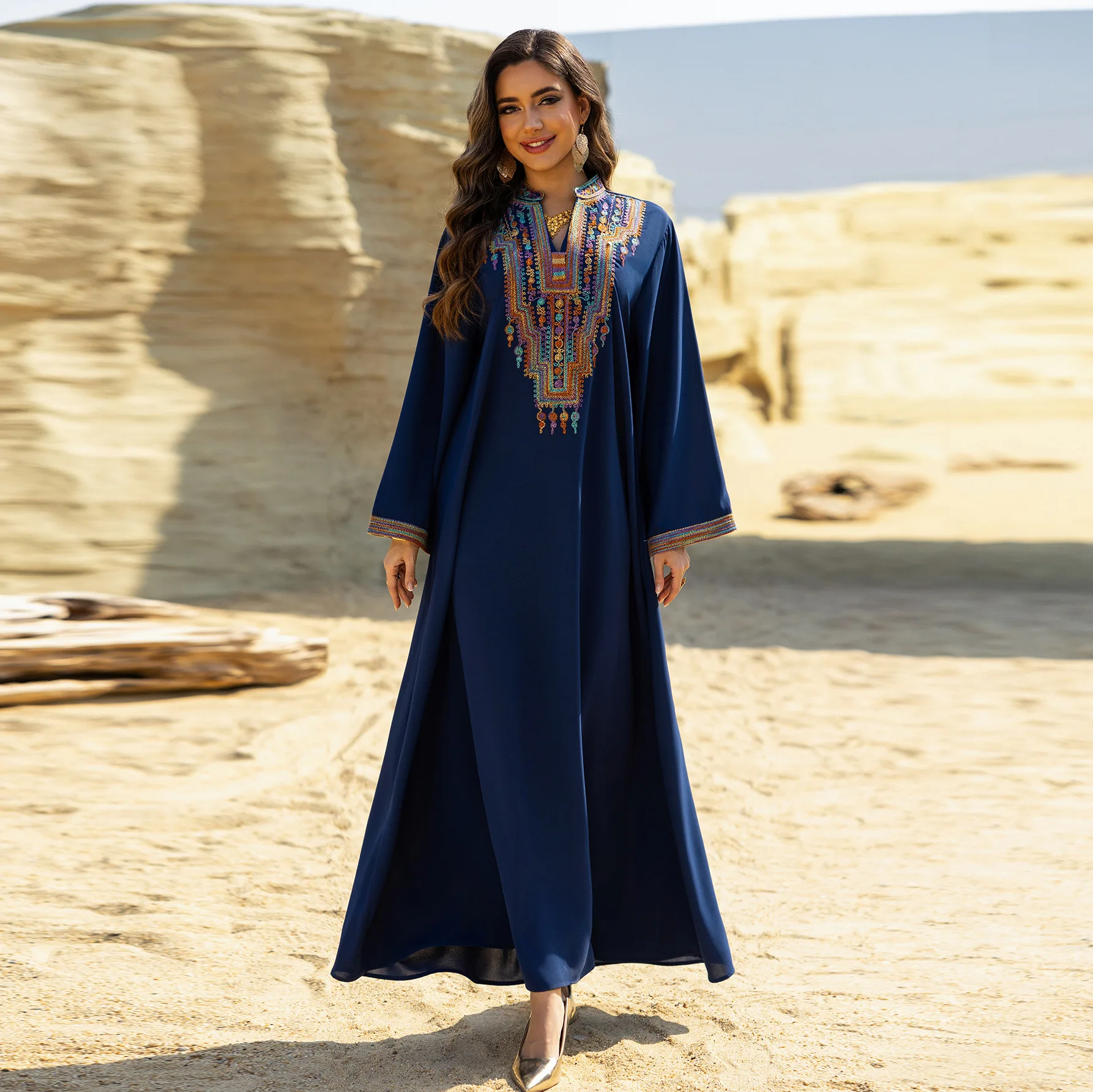 

202, мусульманское новое модное женское платье Ближнего Востока в Дубае с вышивкой, повседневное модное элегантное свободное платье с v-образным вырезом Джалабия, женское платье Абая