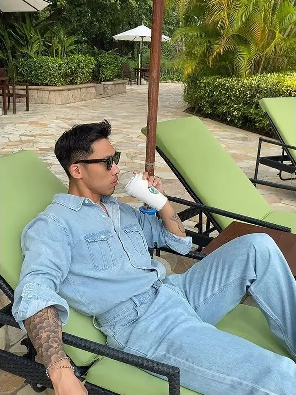 

Worn Blue Denim Long Sleeve Men's Shirt American Retro Workwear Outdoor Commuting Shirt Double Pocket Wear Resistant Trendy