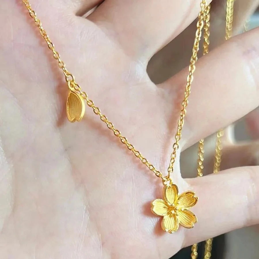 

Gold-colored cherry blossom necklace for women, light luxury, fashionable, simple, high-end, clavicle chain, 24K
