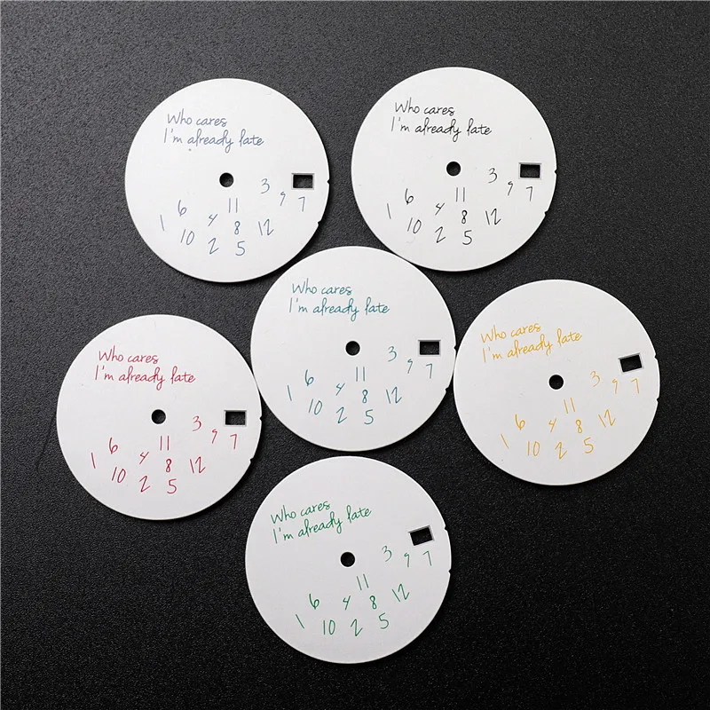 28.5 ملم أرقام بيضاء غير منتظمة قرص إنجليزي بدون إضاءة لمكونات ساعة الحركة NH35 NH36