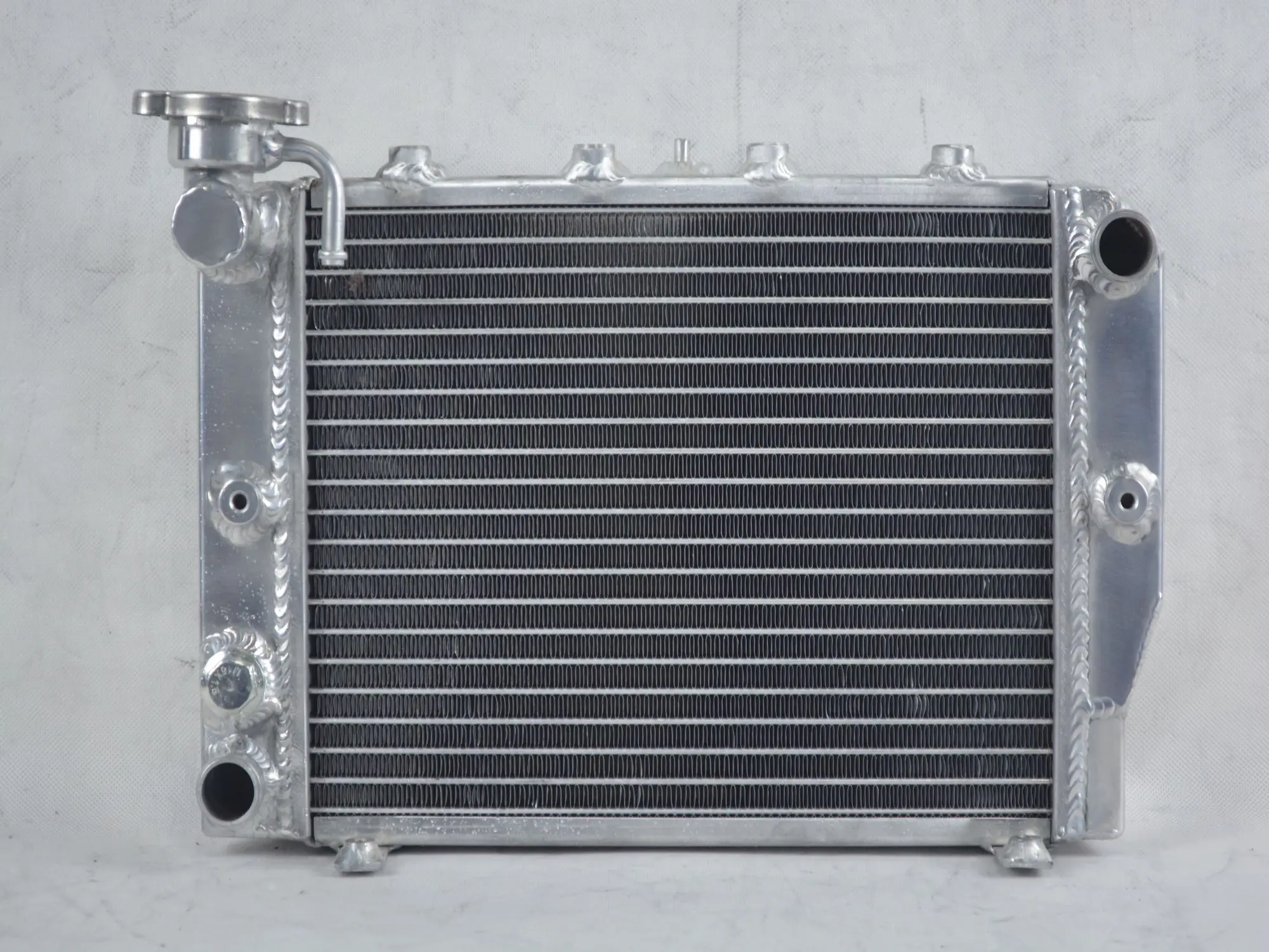 For 1982-1986 Honda Magna 700 VF700C Aluminum Radiator Cooler Cooling Coolant 1982 1983 1984 1985 1986