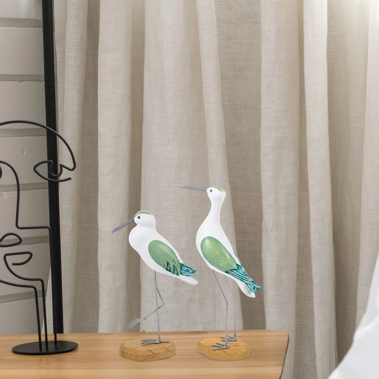 

2pcs Wooden Seagull Figurines Lifelike Bird Sculpture Coastal Home Decor Desktop Ornament Ocean Theme For Table Kitchen Living