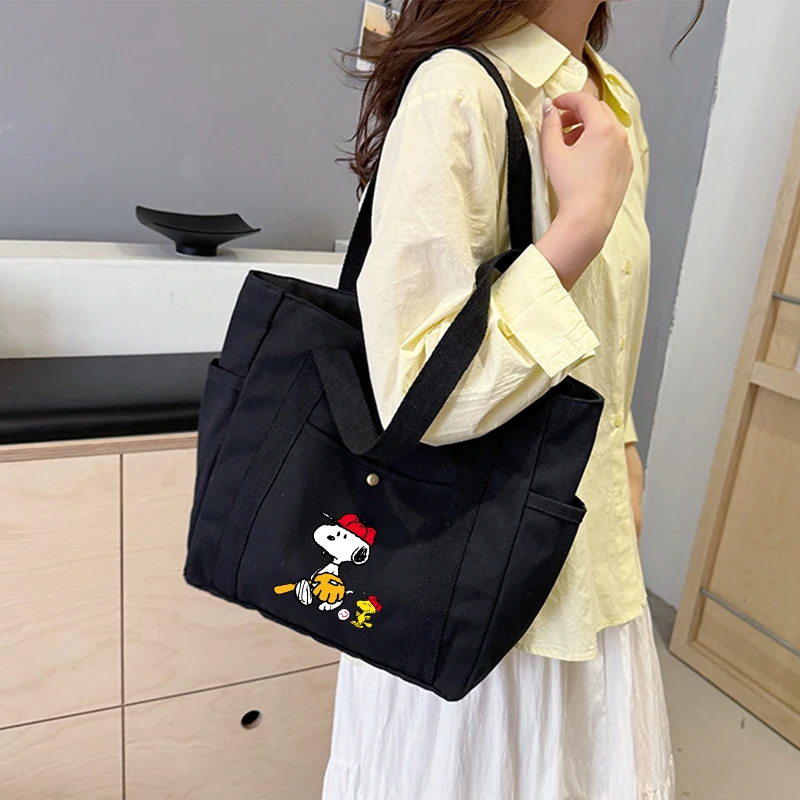 

Снупи аниме мультфильм женская большая сумка Kawaii универсальная студенческая сумка в студенческом стиле уличная портативная сумка для хранения канцелярских принадлежностей