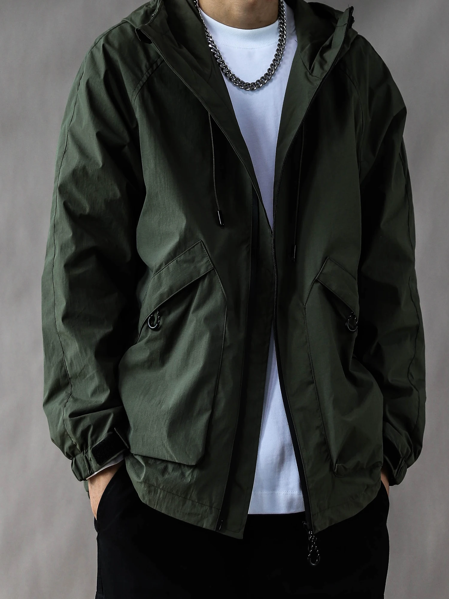 

Мужская демисезонная куртка в американском ретро-стиле, свободного кроя, повседневная, новинка 2025 года, уличный стиль, с капюшоном, ветровка в стиле милитари