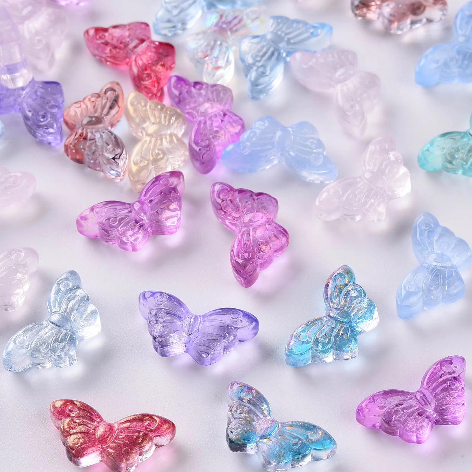 

100pcs Butterfly Transparent Spray Painted Glass Beads Colorful Iridescent Loose Spacer Bracelet Necklace for Jewelry Making