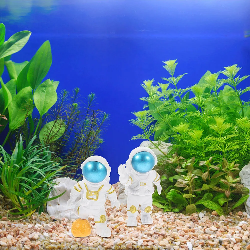 

4 Pcs Space Theme Party Decorations Astronaut Ornaments Fish Tank Figurine Office