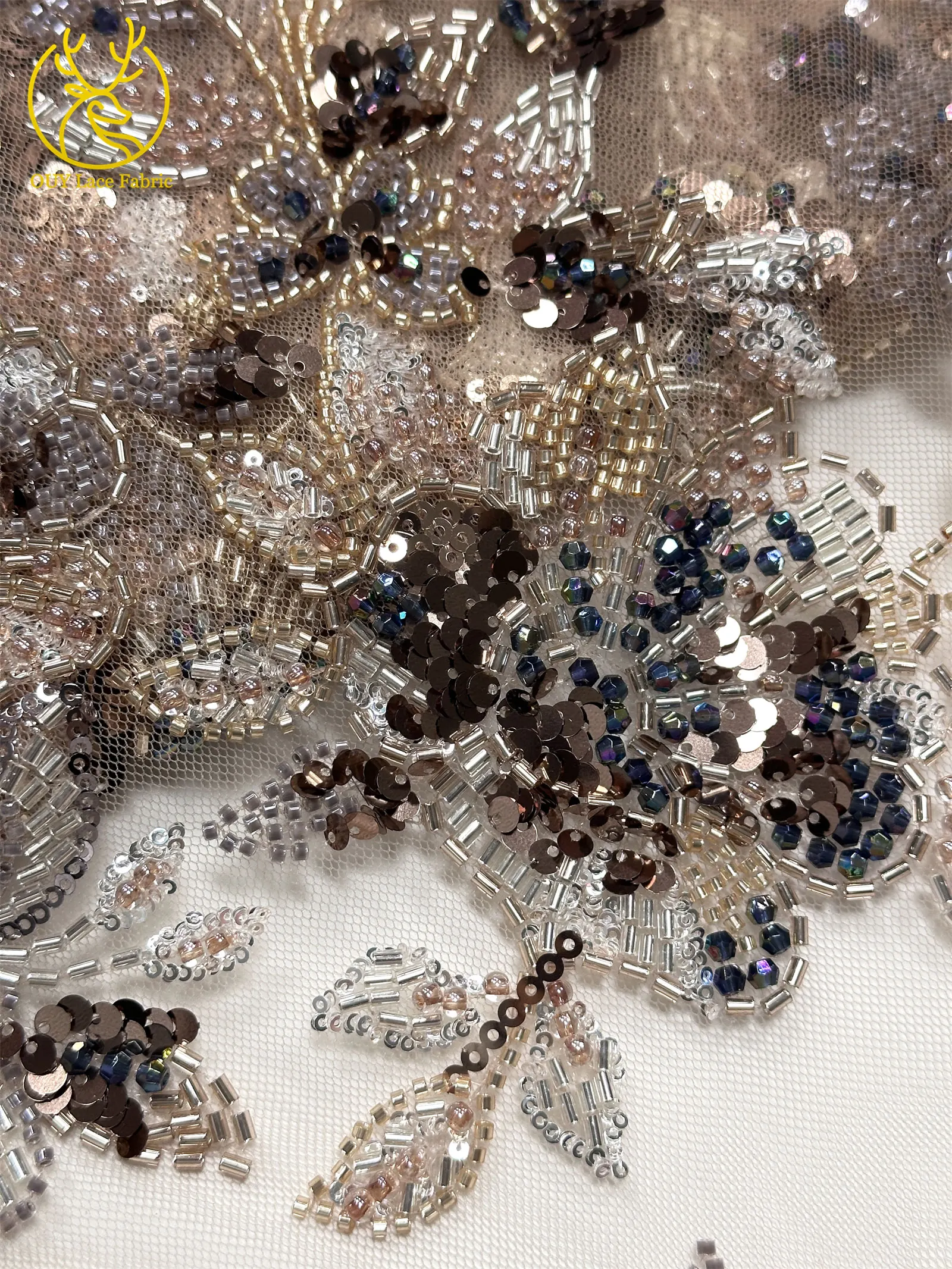 Elegantes neues Design, nigerianischer handgefertigter, stark perlenbesetzter Spitzenstoff, luxuriöse afrikanische französische Pailletten-Spitze für Damen-Partykleider zum Nähen – Detail 24