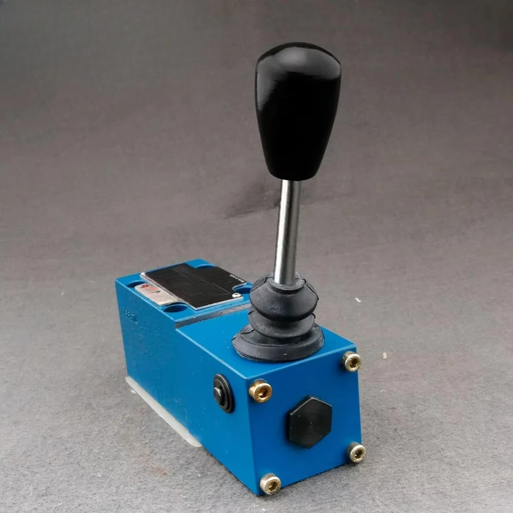 4WMM6E6X. F-IN Hydraulic Control Valve Group 4-way 3-position Hydraulic Valve Rexroth Hydraulic Valve