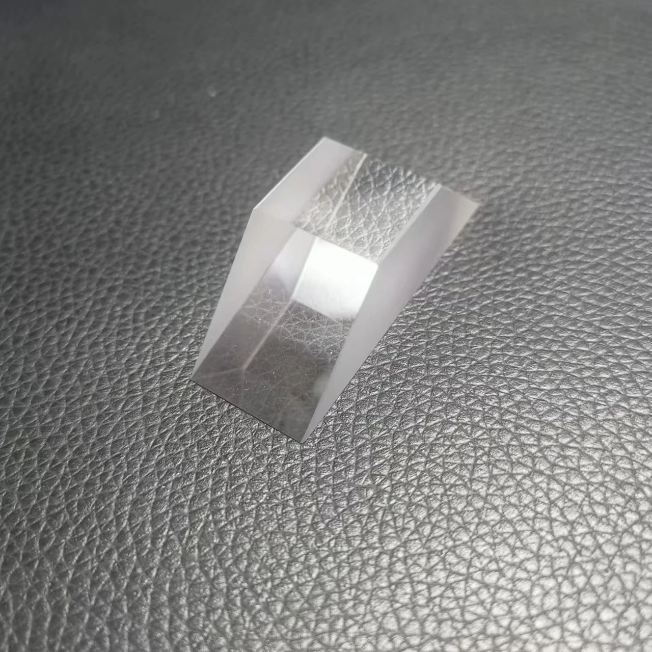 Imagem -02 - Doway-prisma de Luz de Três Vias Personalizado Prisma Trapezoidal Resistência Ácida e Alcalina de Alta Precisão Material k9
