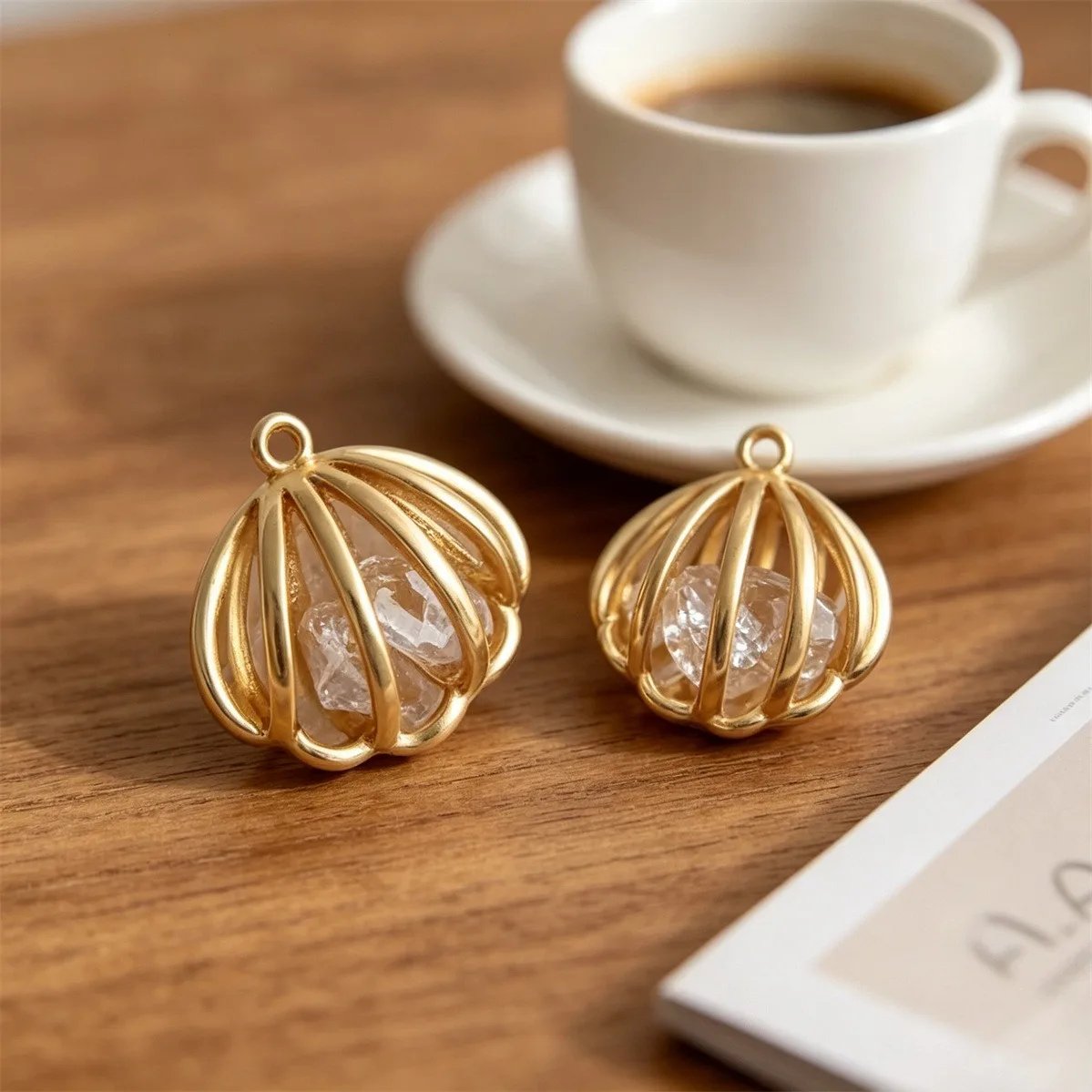 Brass 14K Gold Plated 13x7mm Floating Scallop Shell Charms Inlaid CZ Zircon Pendant for Handmade DIY Bracelet Earring Findings