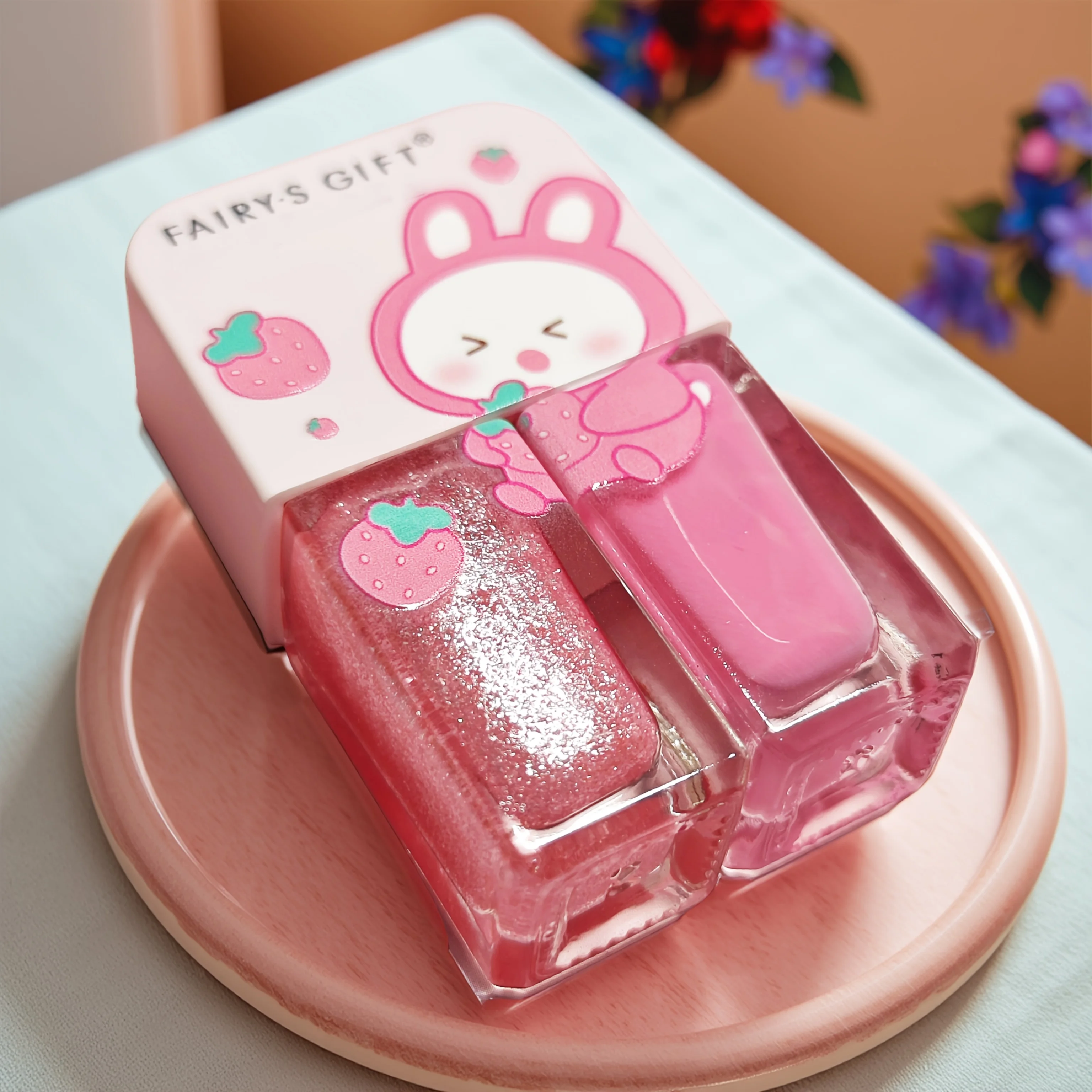 S06 Strawberry Rabbit  2-Bottle Set Nail Polish No-Bake Quick-Dry Long-Lasting Peelable Water-Based Triple Color Nail Polish