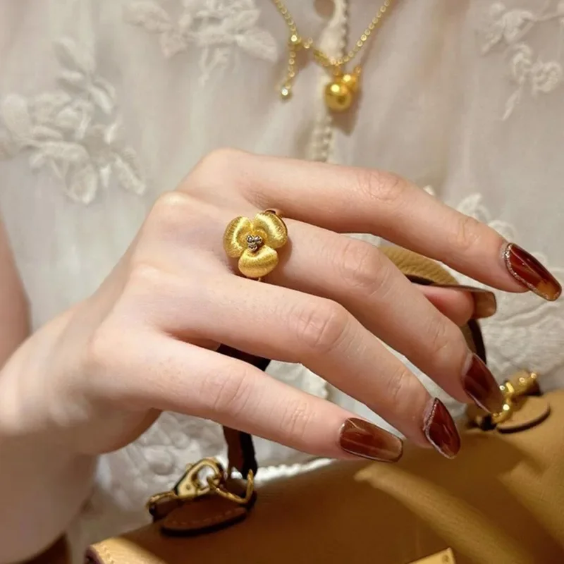 

Vintage style wire drawing magnolia flower rings for women light luxury exquisite fashion three petal ring dinner jewelry