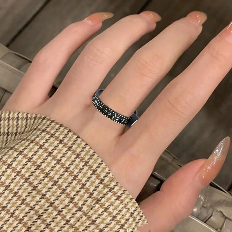 Ring Sizer Ruler 1-17 US Rings Size Finger Sizing Measure Tool With Magnified Window Ring Measurer Jewelry Tools.