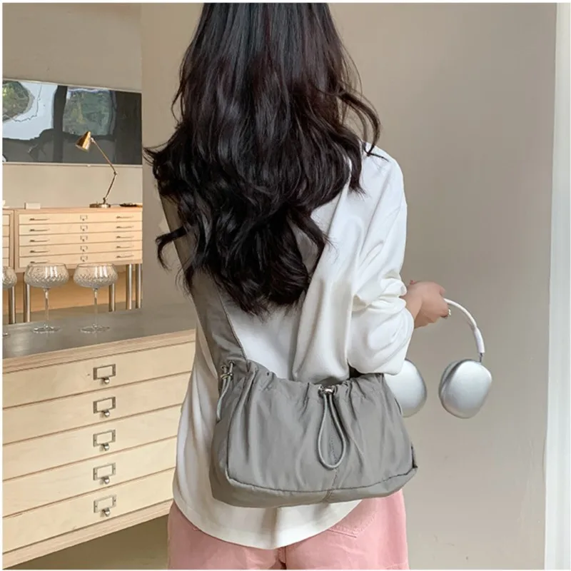 Designer Simple Fashion Nylon Shoulder Bag Vintage Casual Underarm Crossbody Bag Women New 2024 Luxury Handbags High Quality